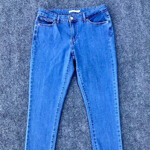 Levi’s Women's 711 (29) Med Wash Skinny Jeans No Belt Waist 32-33 L 24-25